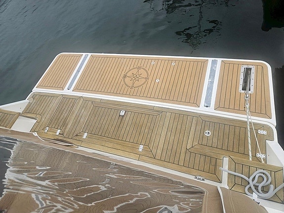 Sealine SC35  2 x VP D4-260 5 of 28