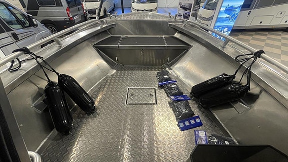 Arronet 24.5 Surprise H / Mercury F250-V8 18 of 23