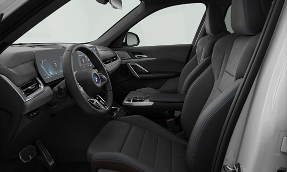 BMW X1 3 of 3