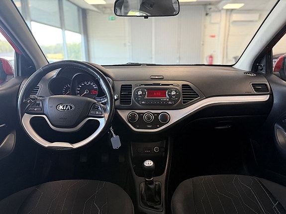 Kia Picanto 11 of 18