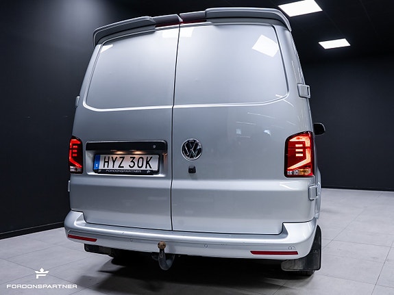 Volkswagen Transporter 11 of 30