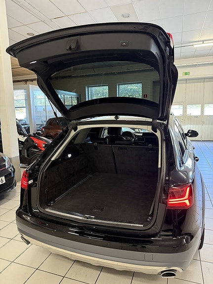 Audi A6 allroad 15 of 16
