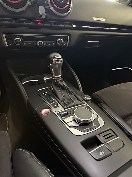 Audi S3 9 of 15