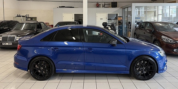 Audi S3 2 of 15