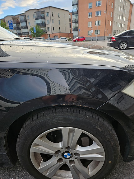 BMW 118d 2 of 3