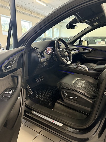 Audi Q7 6 of 25