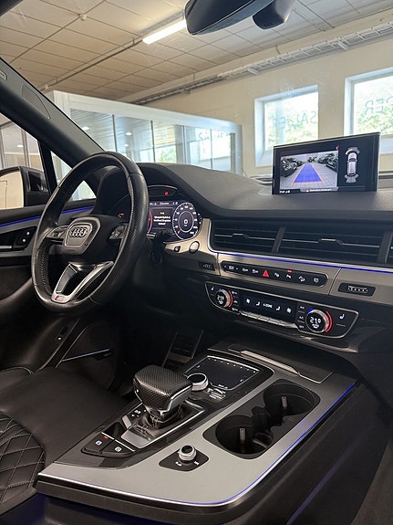 Audi Q7 12 of 25
