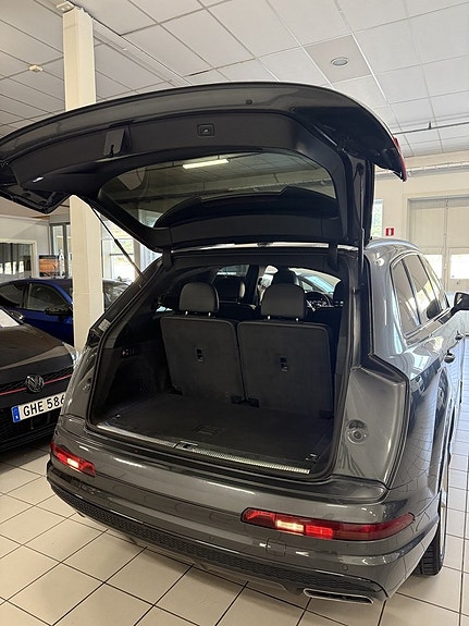 Audi Q7 24 of 25