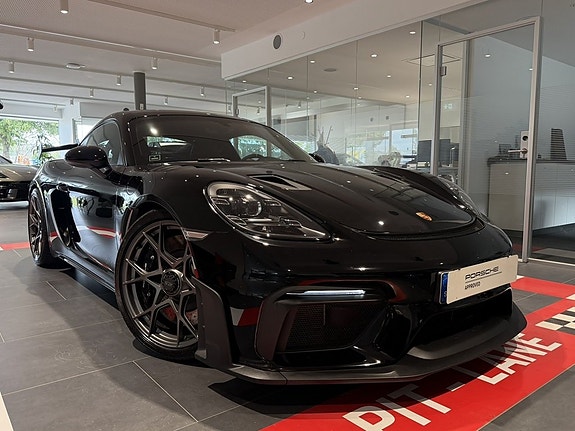 Porsche 718 Cayman GT4 RS