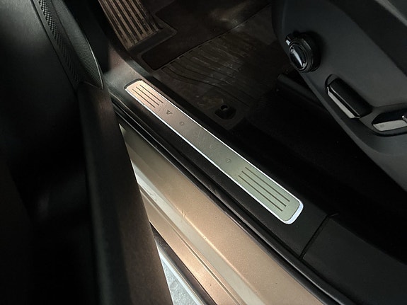 Volvo XC90 18 of 23