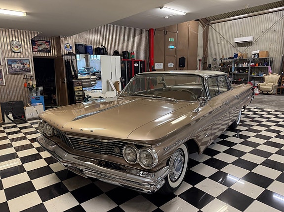 Pontiac Bonneville 4 of 28