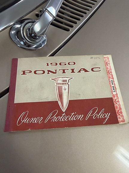 Pontiac Bonneville 25 of 28