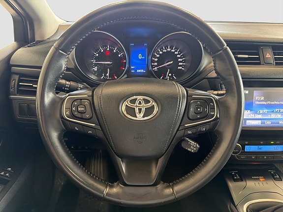 Toyota Avensis 13 of 26