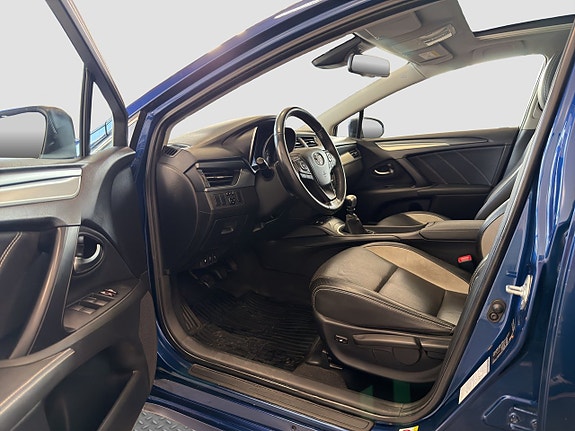 Toyota Avensis 9 of 26