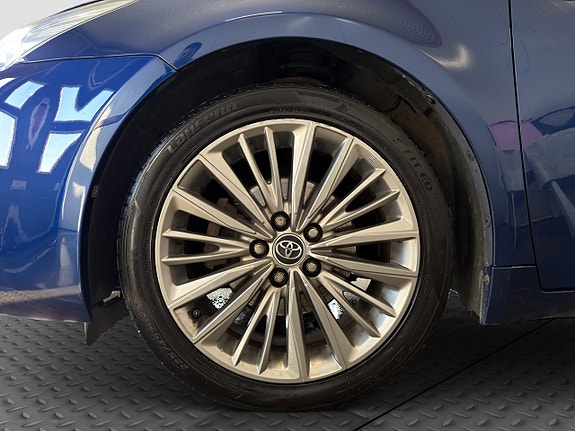 Toyota Avensis 24 of 26