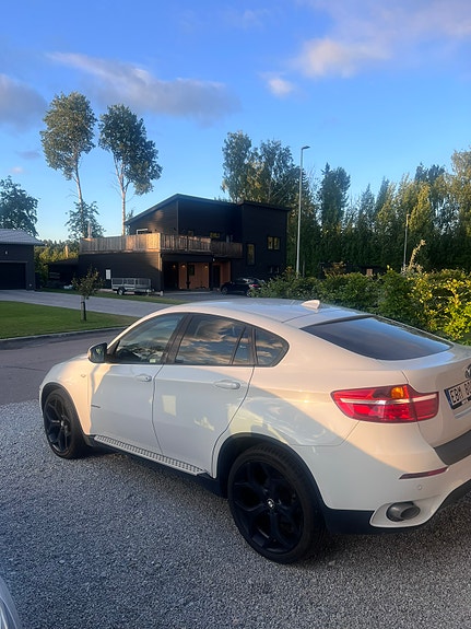 BMW X6 3 of 6