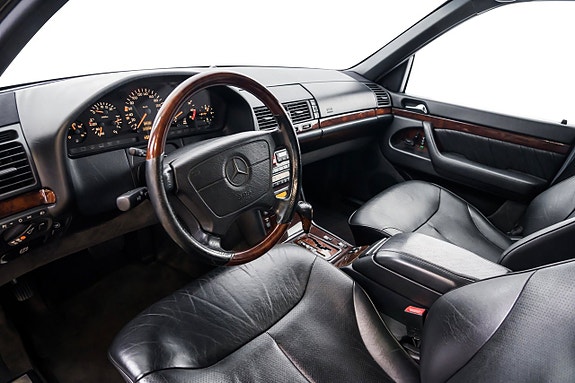 Mercedes-Benz S500 9 of 20