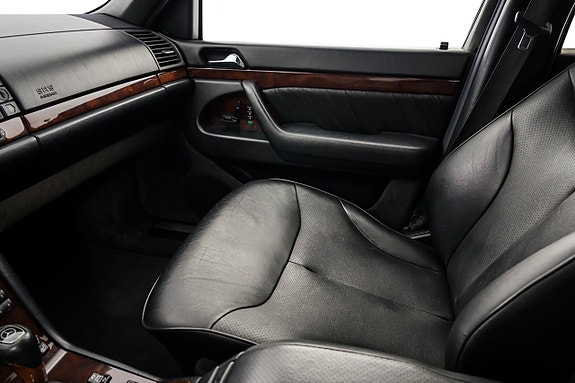 Mercedes-Benz S500 13 of 20