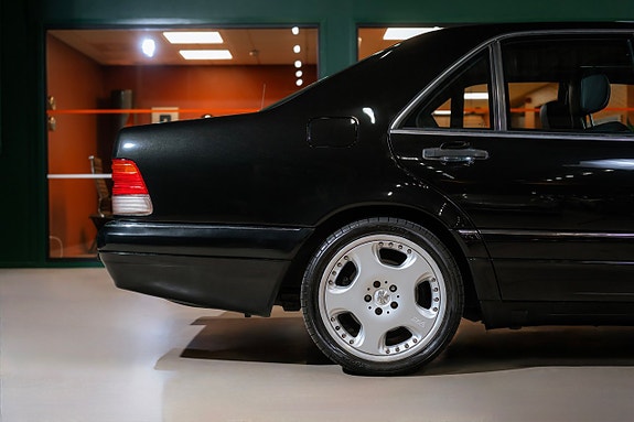 Mercedes-Benz S500 8 of 20