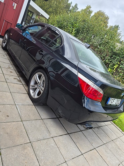 BMW 530i 9 of 11