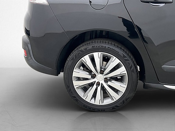 Peugeot 3008 28 of 30