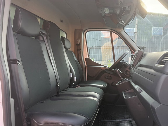 Renault Master 8 of 16