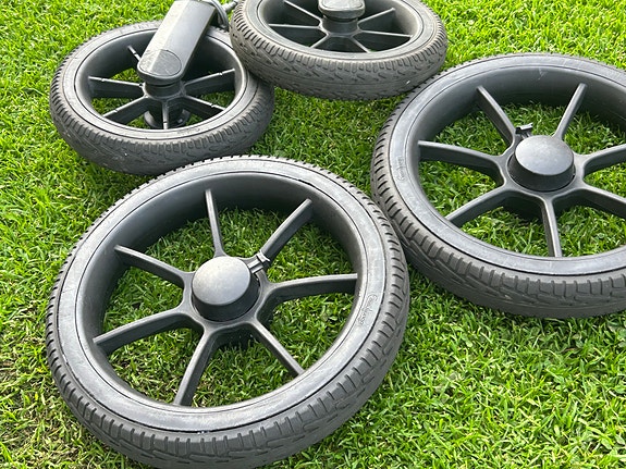 Product image 2 of 9