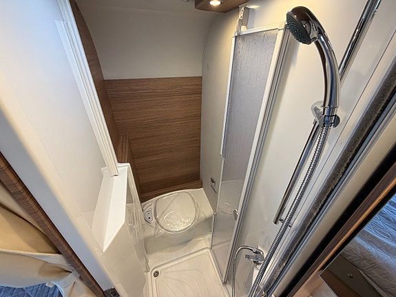 Knaus VAN TI VANSATION 550 MF - Franskbädd - Liten och smidig - B-kort - Automat - 13 of 17
