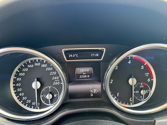 Mercedes-Benz ML350 4 of 15