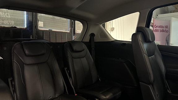 Ford S-MAX 17 of 29