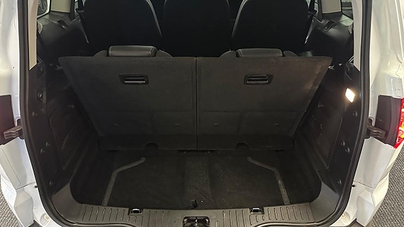Ford S-MAX 29 of 29
