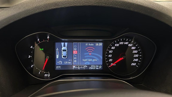 Ford S-MAX 25 of 29
