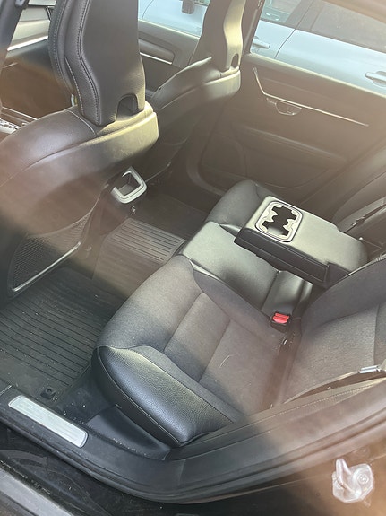 Volvo V90 Cross Country 4 of 6