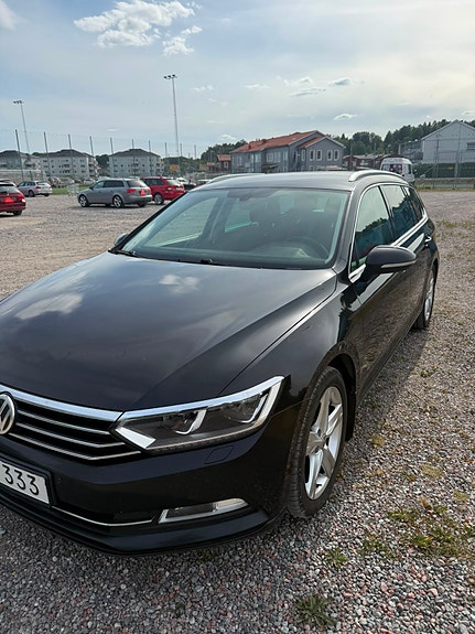 Volkswagen Passat 6 of 10