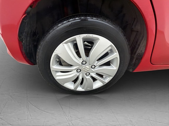 Suzuki Swift 28 of 29