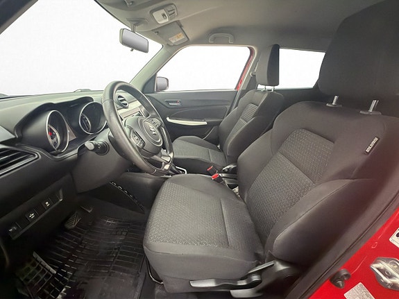 Suzuki Swift 12 of 29