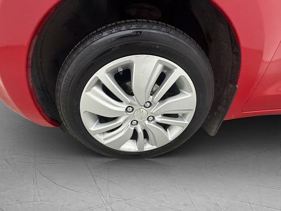 Suzuki Swift 26 of 29