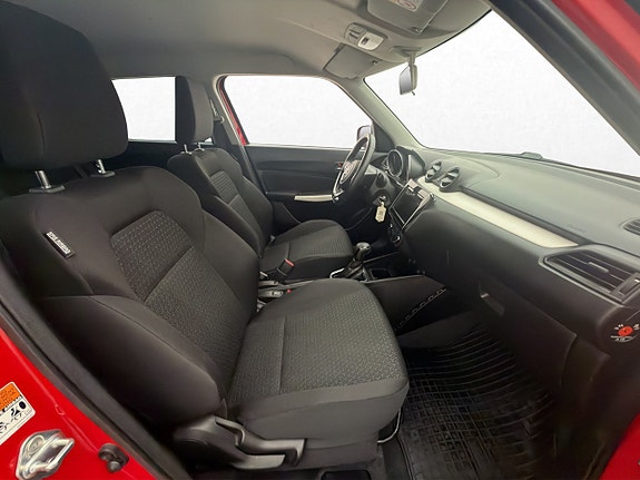 Suzuki Swift 24 of 29