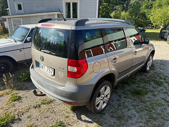 Skoda Yeti 2 of 2