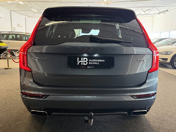 Volvo XC90 5 of 30