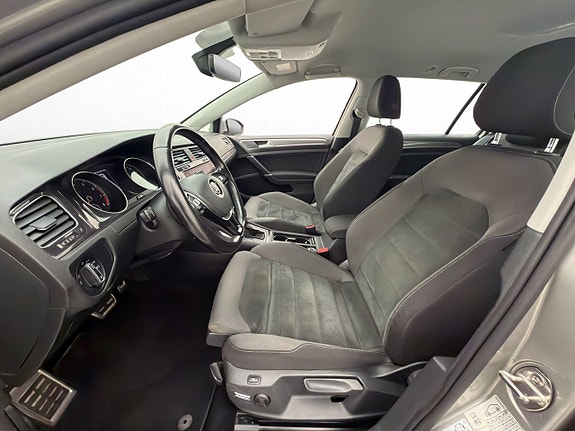Volkswagen Golf Alltrack 13 of 30
