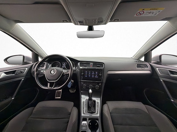 Volkswagen Golf Alltrack 14 of 30