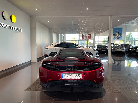 McLaren MP4-12C 12 of 16