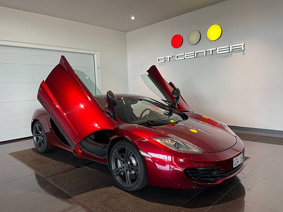 McLaren MP4-12C 2 of 16