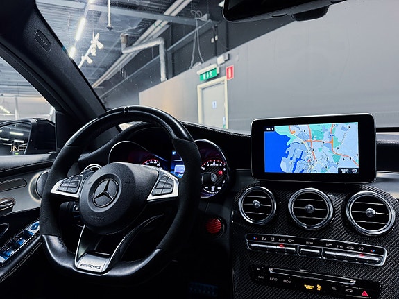 Mercedes-Benz GLC63 15 of 30