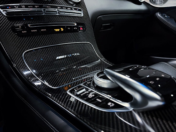 Mercedes-Benz GLC63 21 of 30
