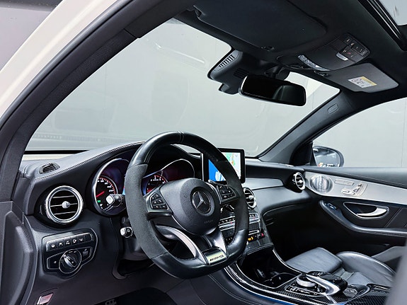 Mercedes-Benz GLC63 25 of 30