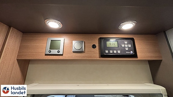 Knaus Sky I 650LG/HELINTEGRERAD UNDER 7 M 14 of 16
