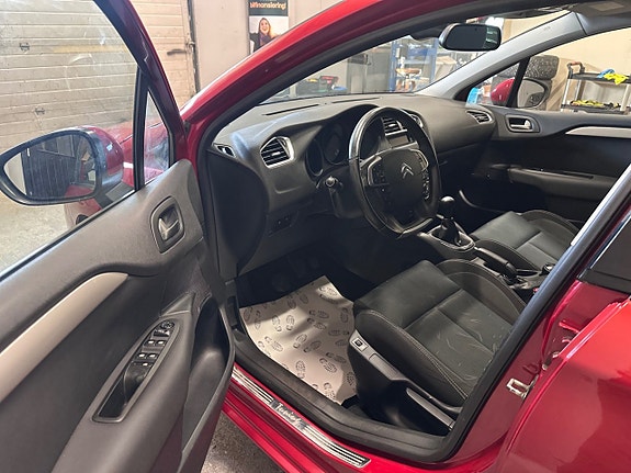 Citroen C4 7 of 16