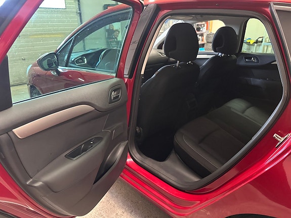 Citroen C4 10 of 16